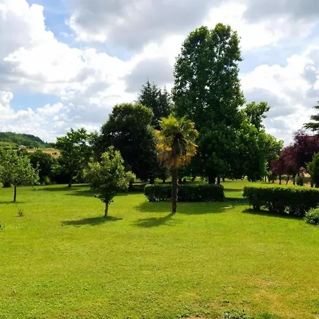 Ferienhaus Romantic In A Medieval Castle With Pool And Restaurant Among Others *