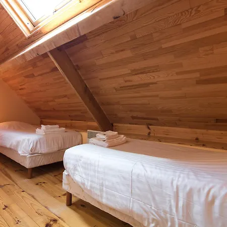 Ferienhaus Romantic In A Medieval Castle With Pool And Restaurant Among Others Chalais (Dordogne)