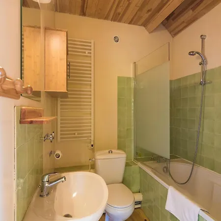 Romantic In A Medieval Castle With Pool And Restaurant Among Others * Chalais (Dordogne)