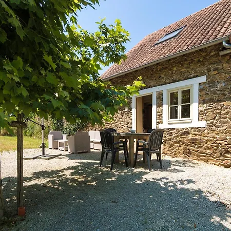 Romantic In A Medieval Castle With Pool And Restaurant Among Others *
