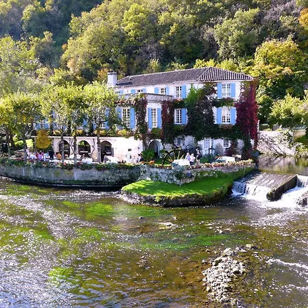 Romantic In A Medieval Castle With Pool And Restaurant Among Others Hébergement de vacances *